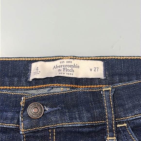 Abercrombie & Fitch Shorts - Picture 2 of 7